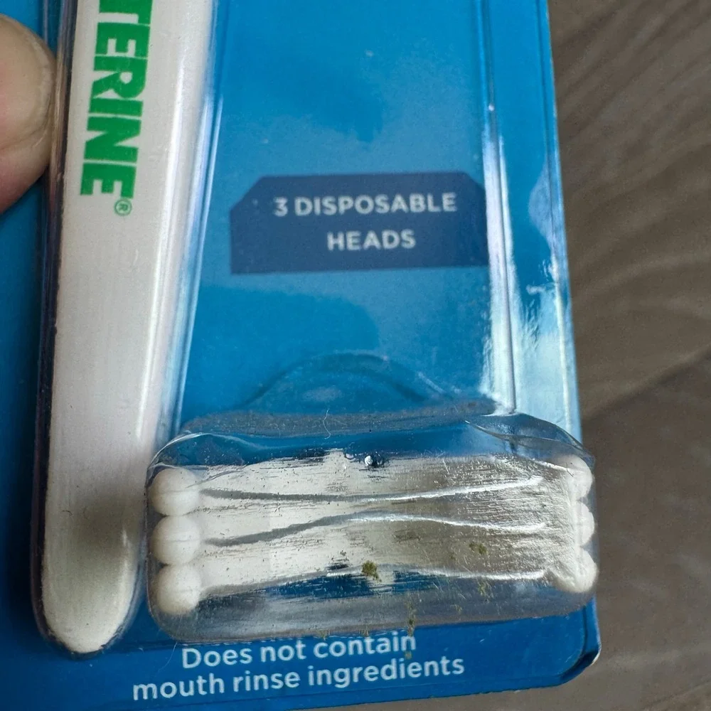 Listerine Ultraclean Access Flosser Starter Pack with Handle and 3 Heads White